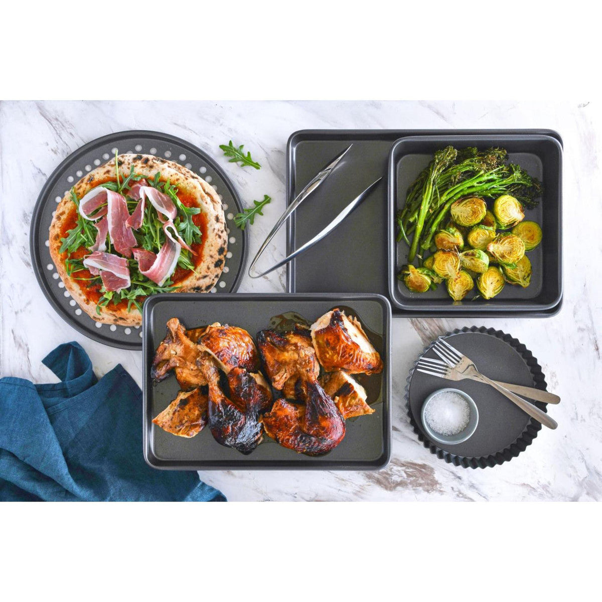 BAKEMASTER Non Stick Round Pizza Crisper 32cm