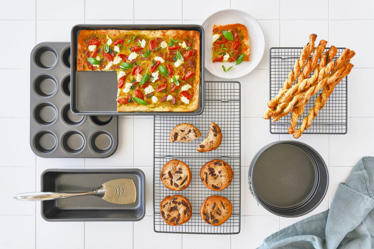 BAKEMASTER Non Stick Cooling Tray 46 x 25cm - Non Stick