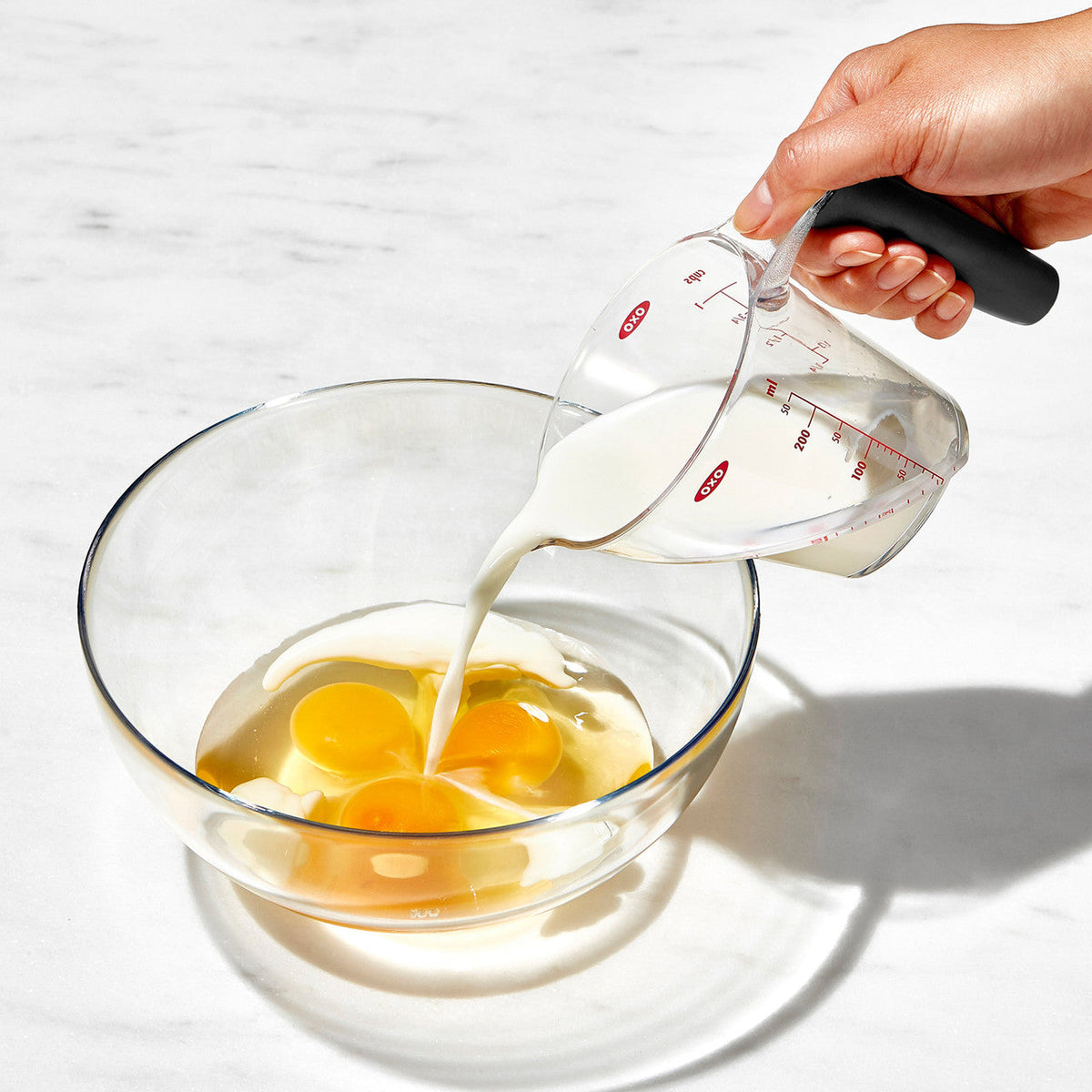 Angled Measuring Cup 1L / 4 Cup Tritan – OXO Good Grips