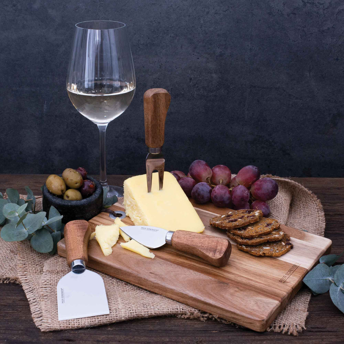 PEER SORENSEN Cheese Board with 3 Knives 24.5 x 17 x 1.5cm