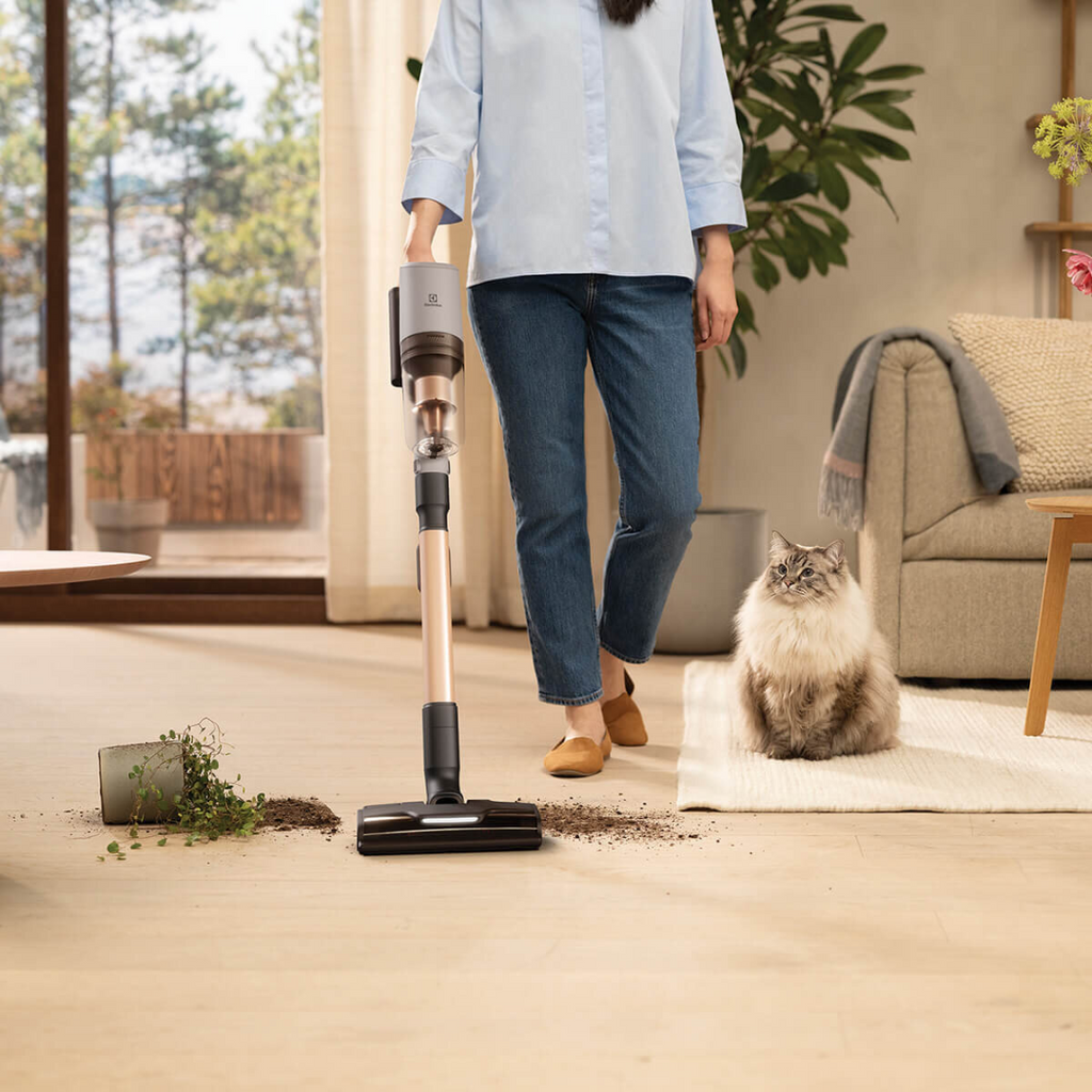 Electrolux Floorcare 800 Series with PetPro+/Pet Nozzle