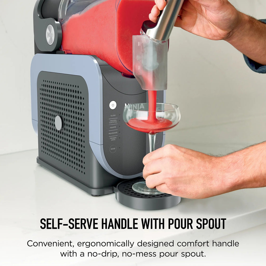 Ninja SLUSHi FS301ANZ frozen drink poured from serving spout