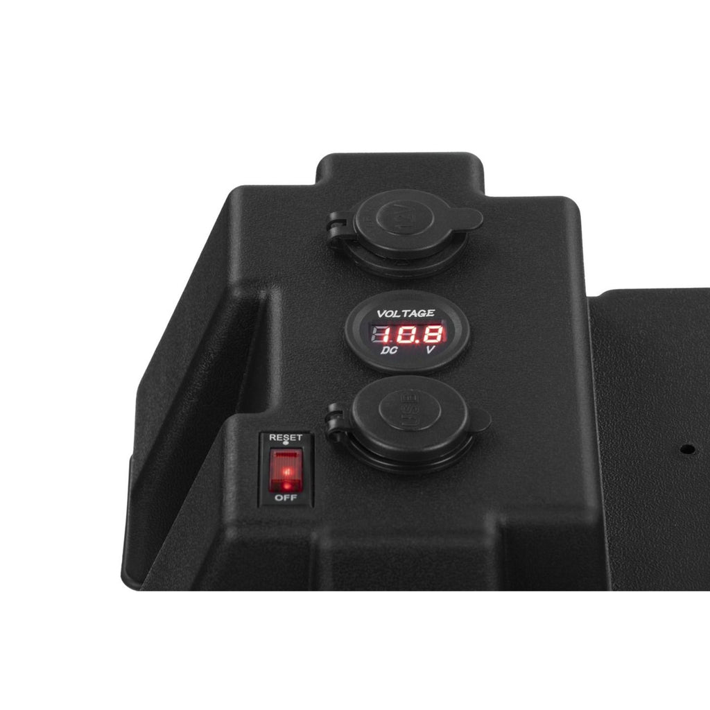 HB8504 — USB socket, voltmeter and switch detail