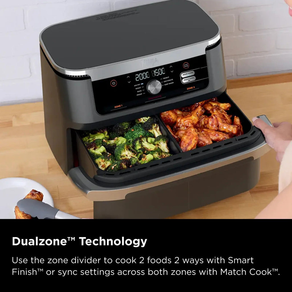 Ninja AF500 FlexDrawer 10.4L air fryer with divider for two cooking zones